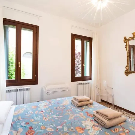 Apartment Castello 5067 Boutique Venice