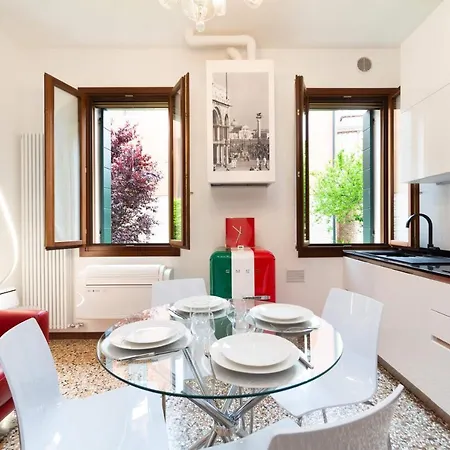 Castello 5067 Boutique * Venice