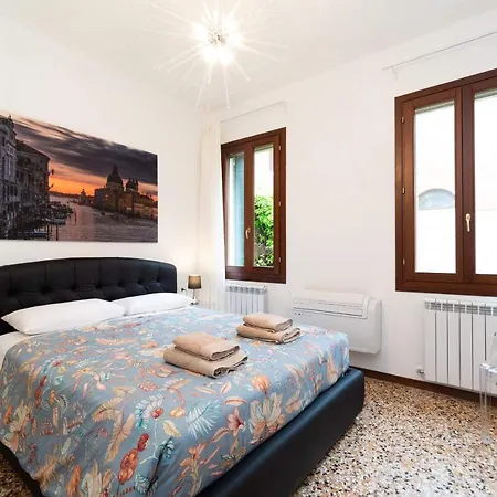 Castello 5067 Boutique Venice