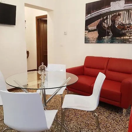 Castello 5067 Boutique *